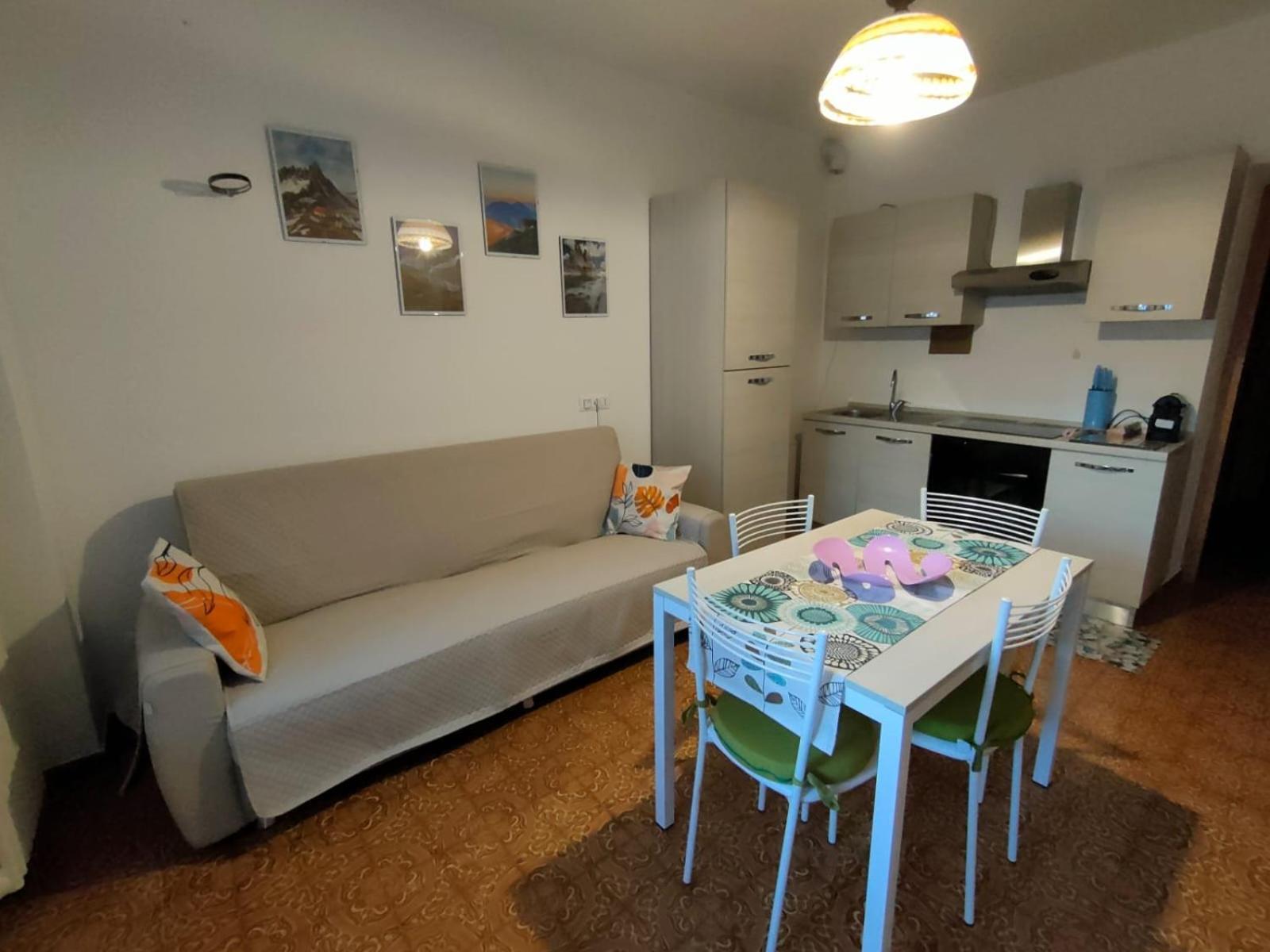 Sunflower Apartment Belluno Esterno foto